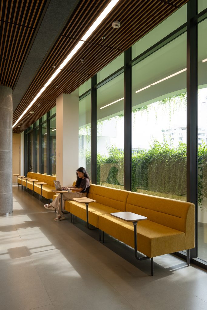 Flexible learning corridor at Saigon South International School